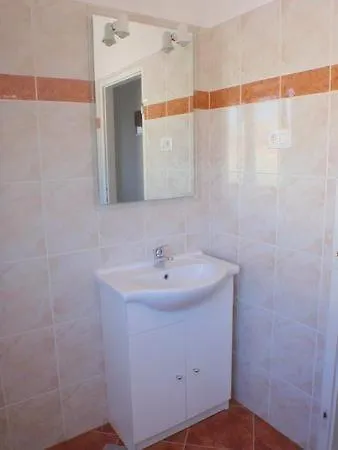 Apartman Lino *